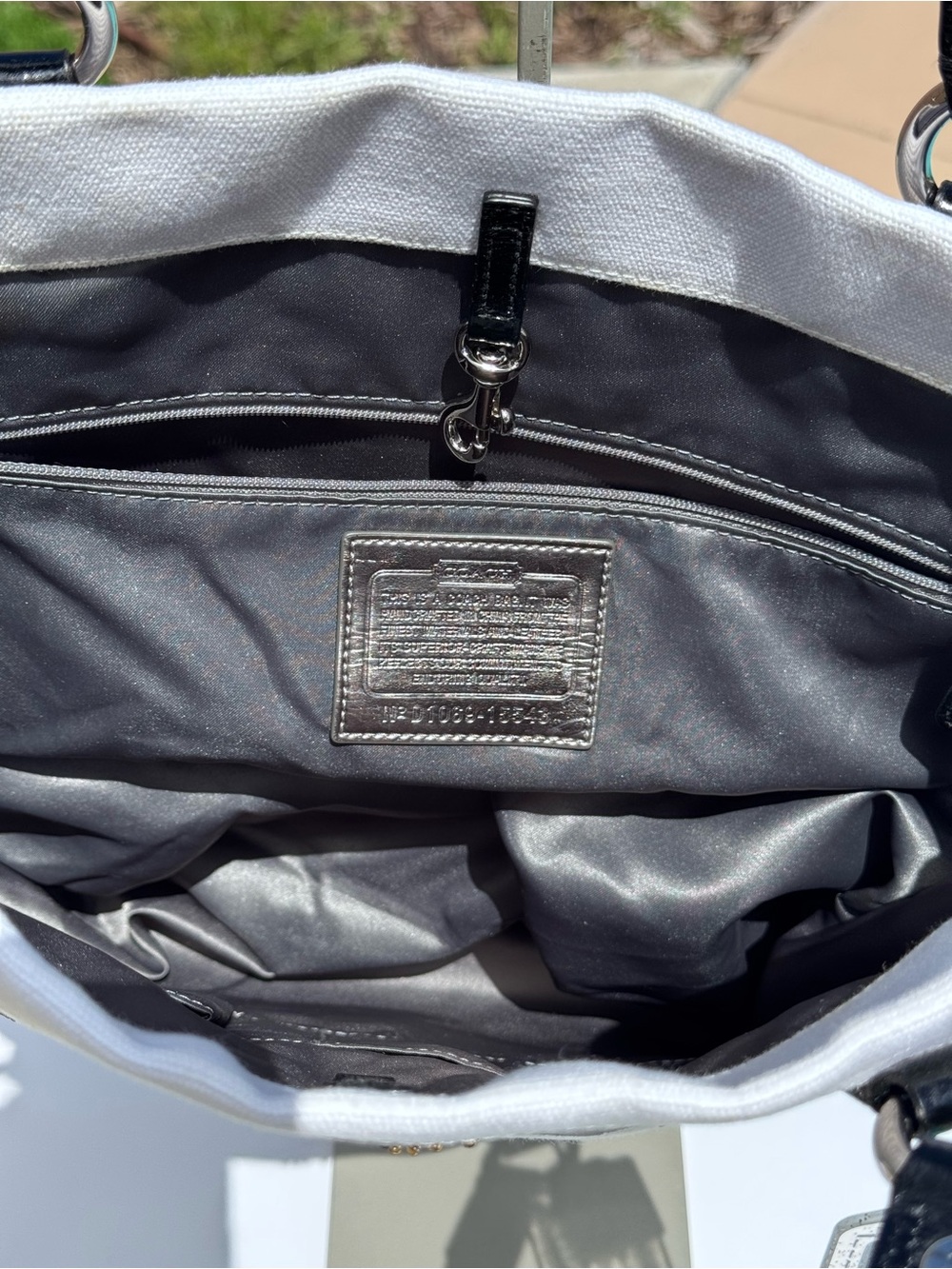 Coach Poppy Chan Pepper Tote EUC - Picture 7 of 17